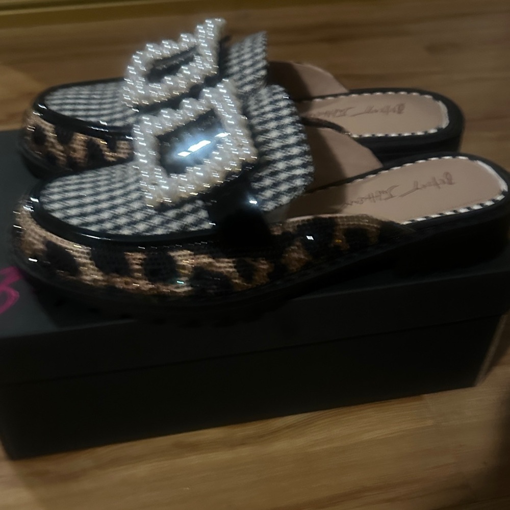 Betsey Johnson Black Shoe mule - Picture 4 of 7